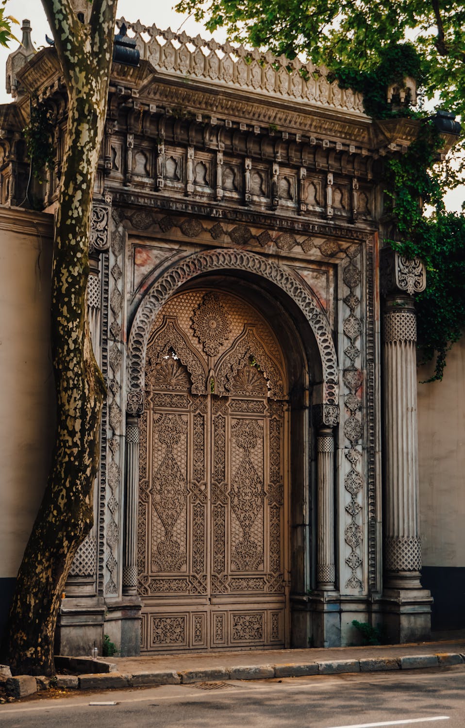 Abstract representation of cybersecurity with interconnected lines and points, illustrating data protection.