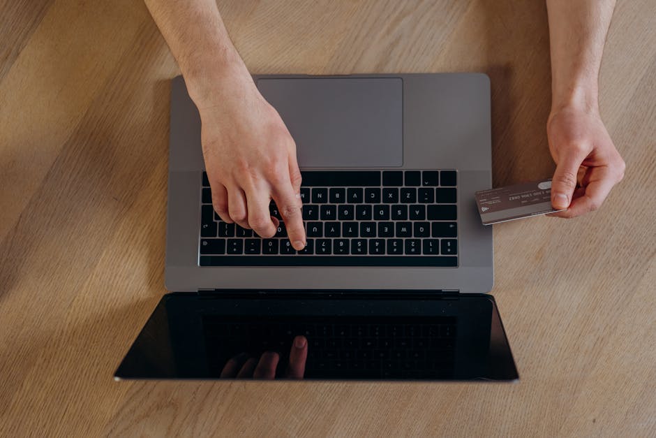 Dark Mode Shapes E-Commerce User Experience